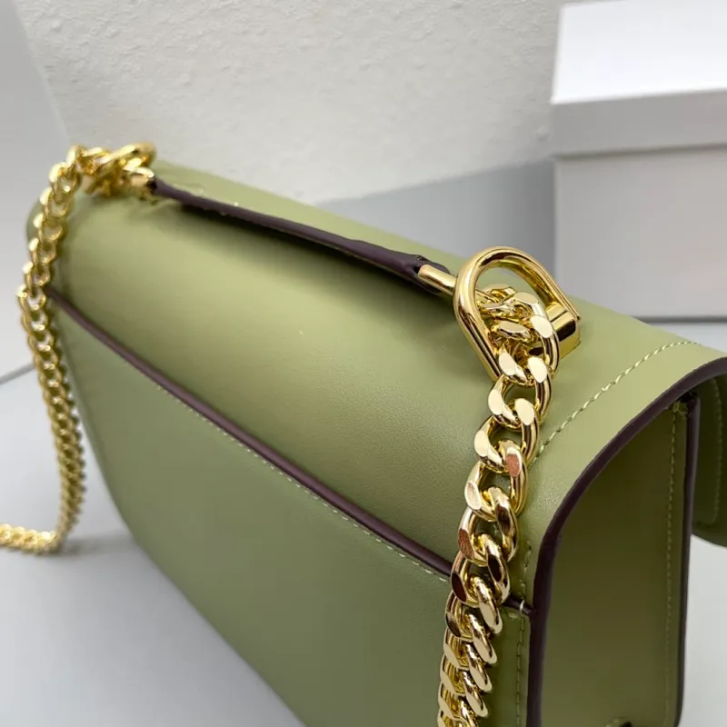 All categories Official website "Brand Women's Bags" Women's Bags 💙 MK replica MK, fine imitation MK bag, MK shoulder bag, 2023 official latest version MK cowhide crossbody bag, bag factory, original material, size: 23-16-8CM